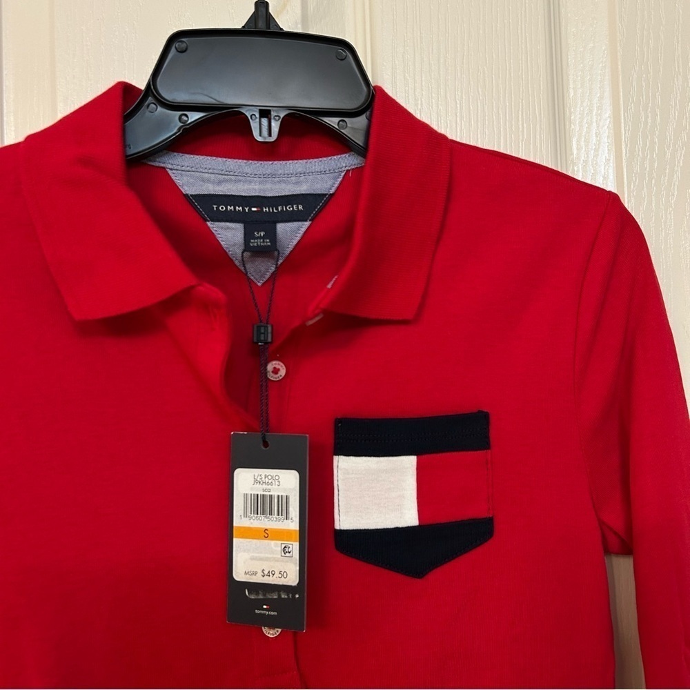 Tommy Hilfiger Women's Short-Sleeve Polo Top in Scarlet Size S - Picture 2 of 5